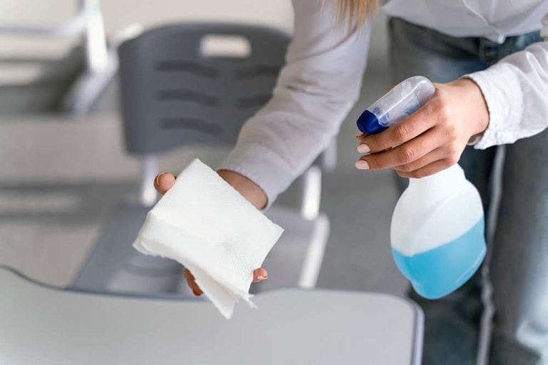 Los beneficios de desinfectar con nanocobre en conjunto con otros desinfectantes químicos